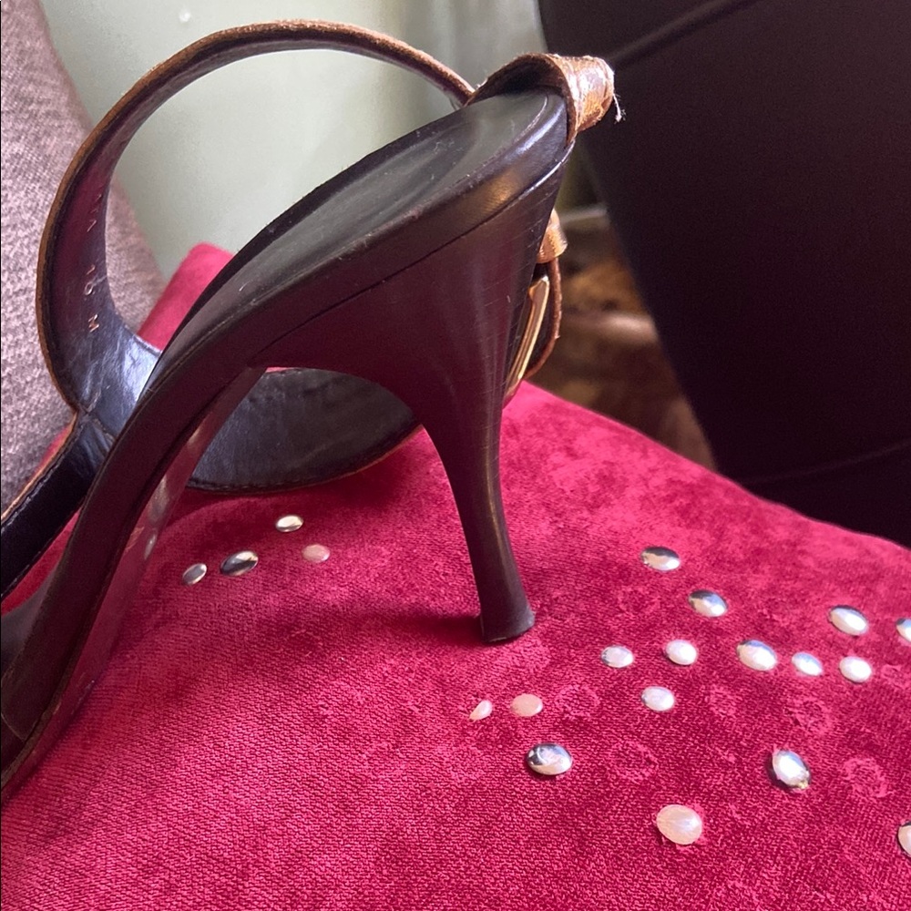 Donald J. Plainer Gold and Black Women's Sandals - Picture 2 of 6